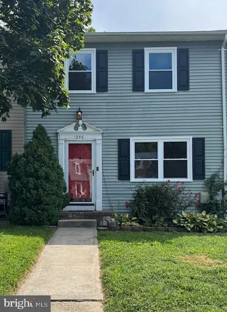 1296 Holmespun Dr, Pasadena