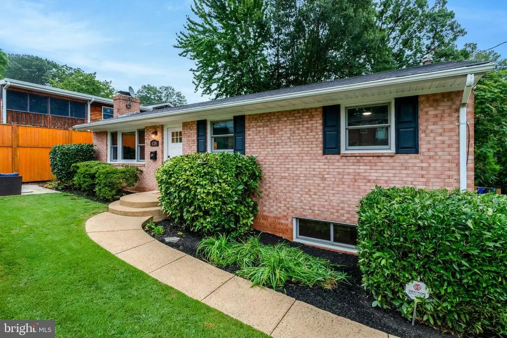 4206 16th Rd S, ARLINGTON