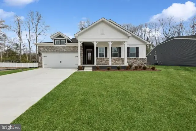 28571 Blossom Ln, Milton