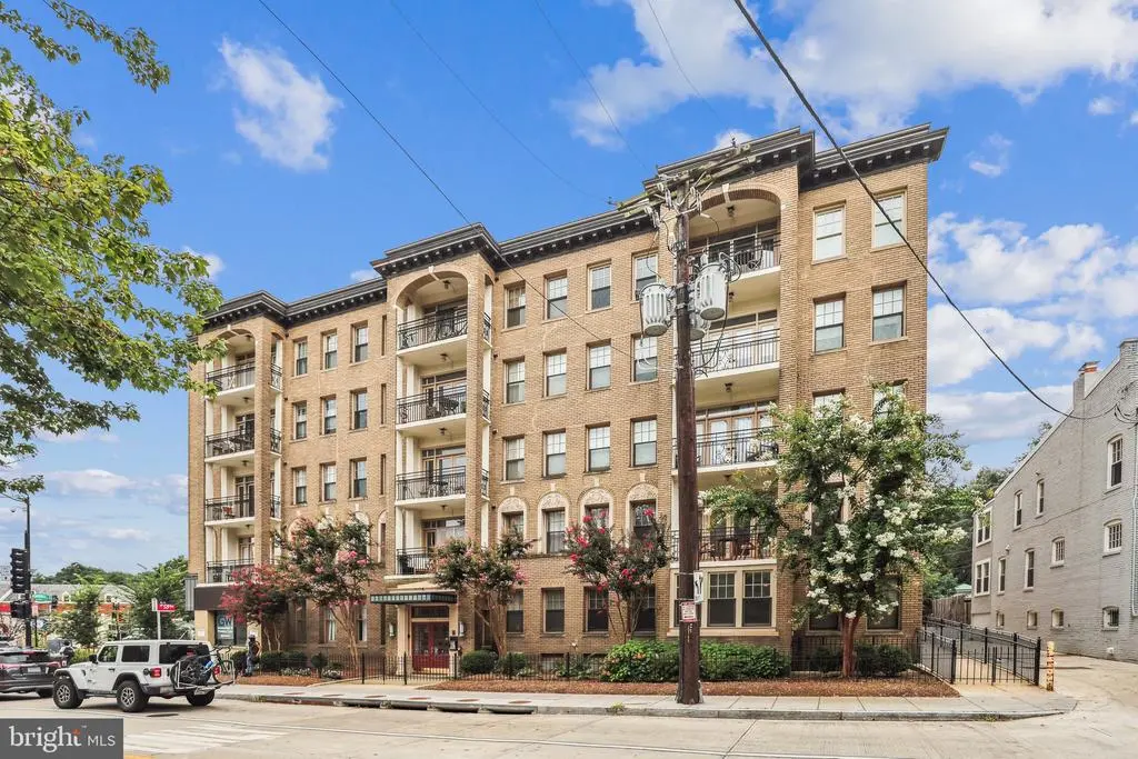 2902 Porter St Nw #43, WASHINGTON