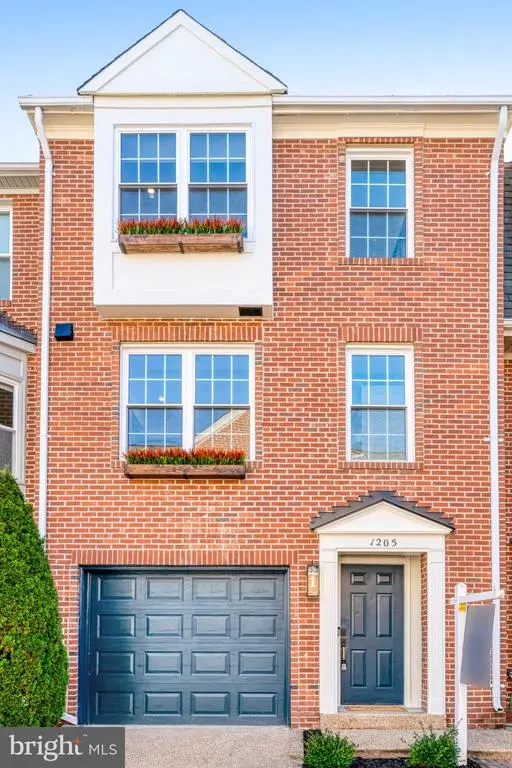 1205 Madison St, ALEXANDRIA