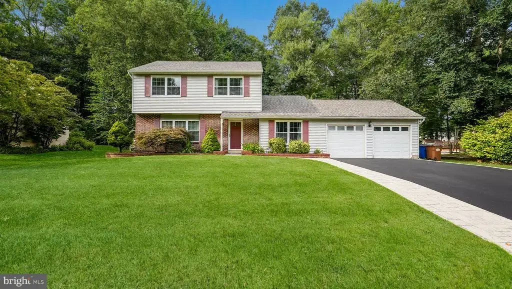 210 Emerald Dr, YARDLEY