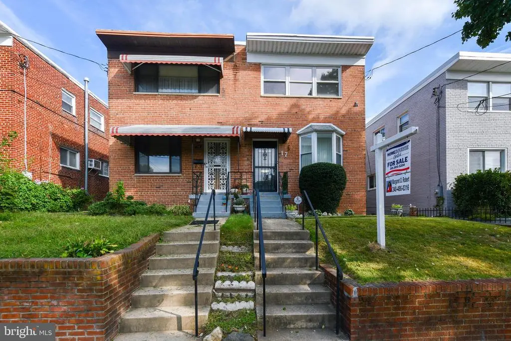 17 Tuckerman St Nw, WASHINGTON