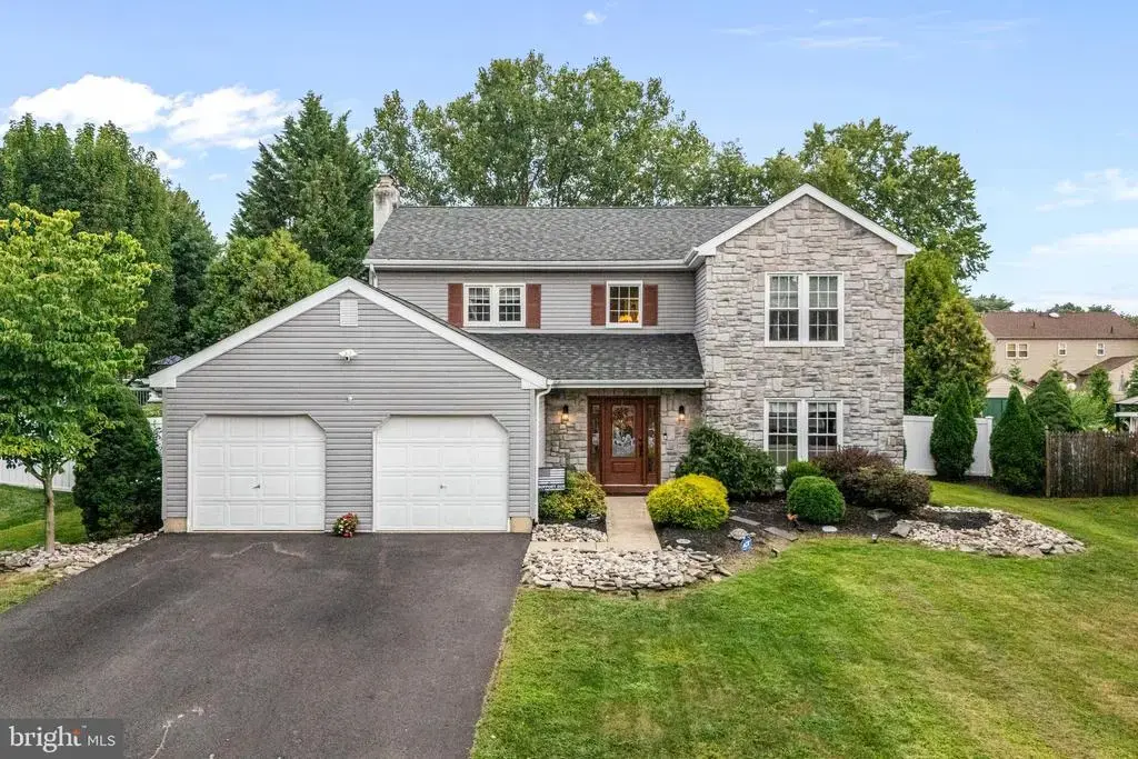837 Cliff Rd, BENSALEM