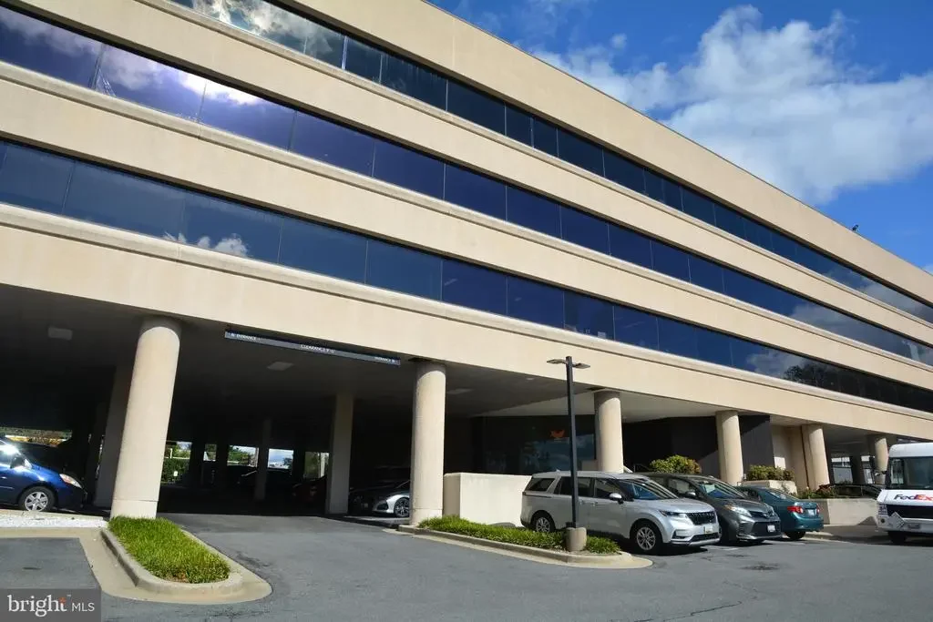 438 N Frederick Ave #320, Gaithersburg