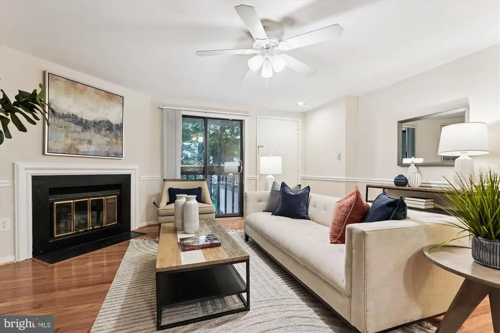 9731 Hellingly Pl #37, Montgomery Village