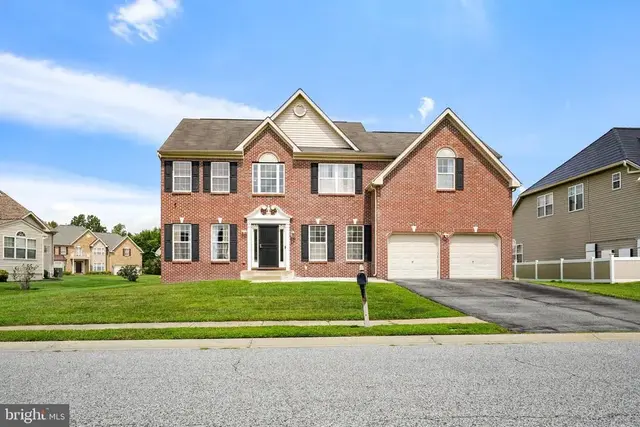 8 Bordeaux Blvd, Newark