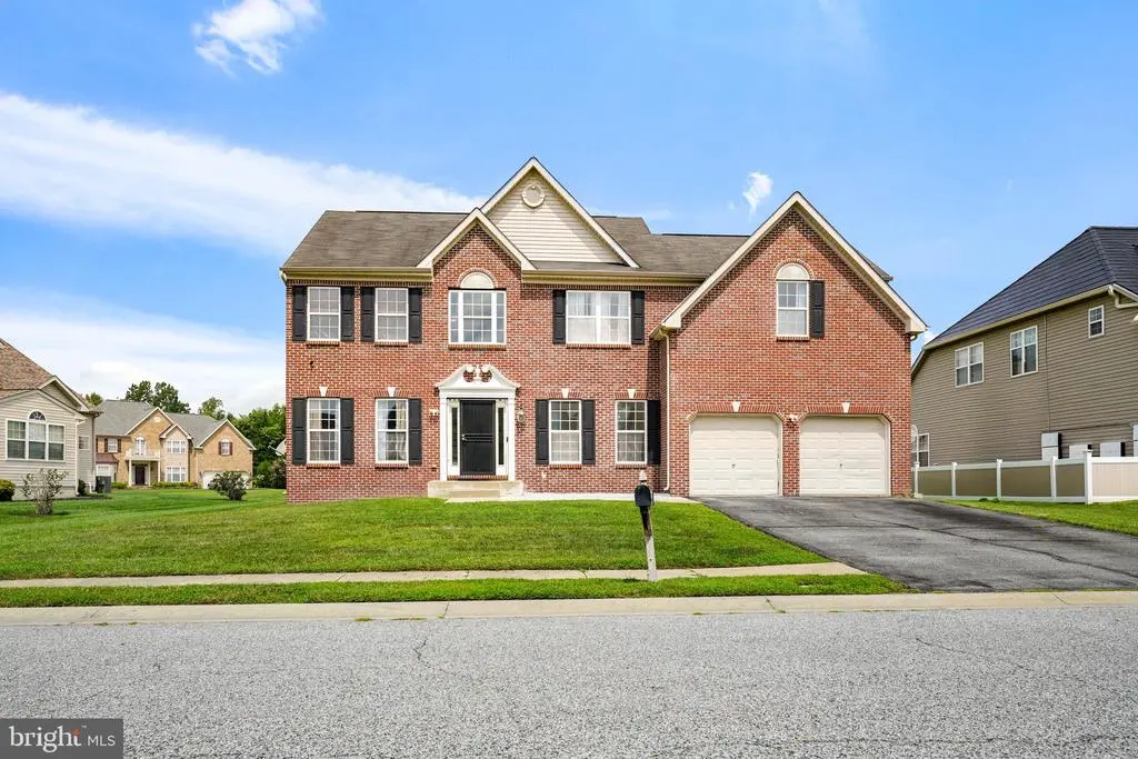 8 Bordeaux Blvd, NEWARK