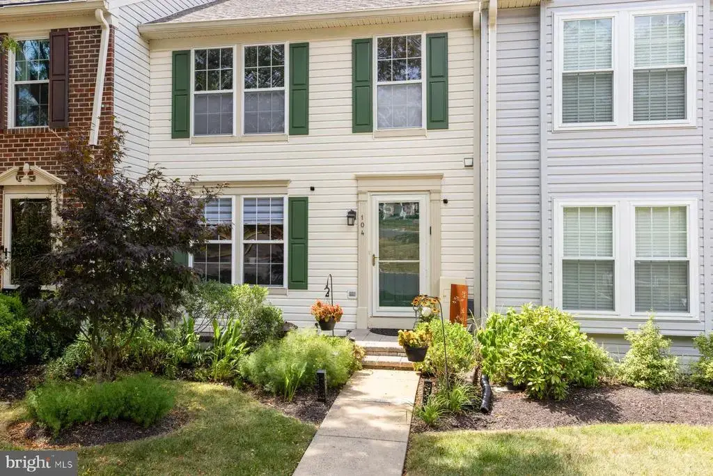 104 Rolling Hill Ct, NEW HOPE
