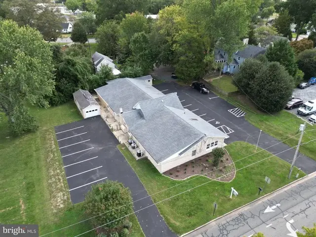 320 Glebe Rd, Easton
