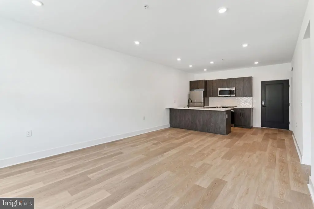 1419 W Grange Ave #410, PHILADELPHIA