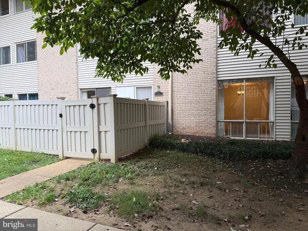 134 Birch St #a-4, FALLS CHURCH