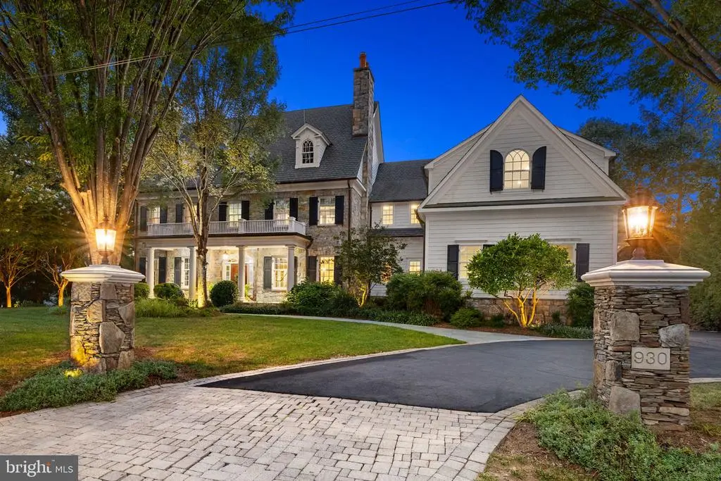 930 Douglass Dr, MCLEAN