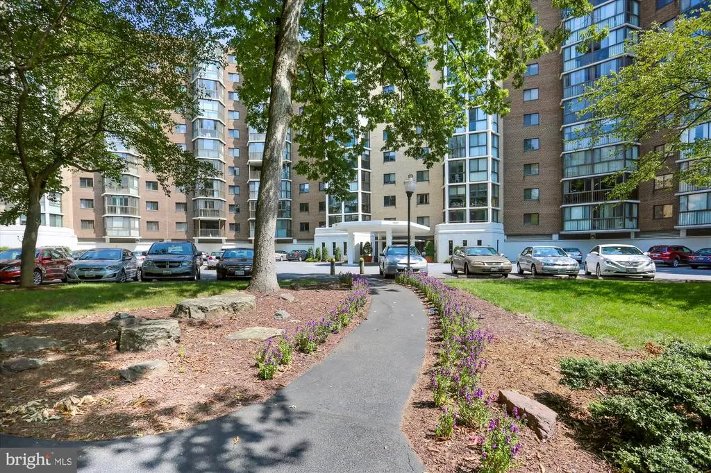 15107 Interlachen Dr #2-108, Silver Spring