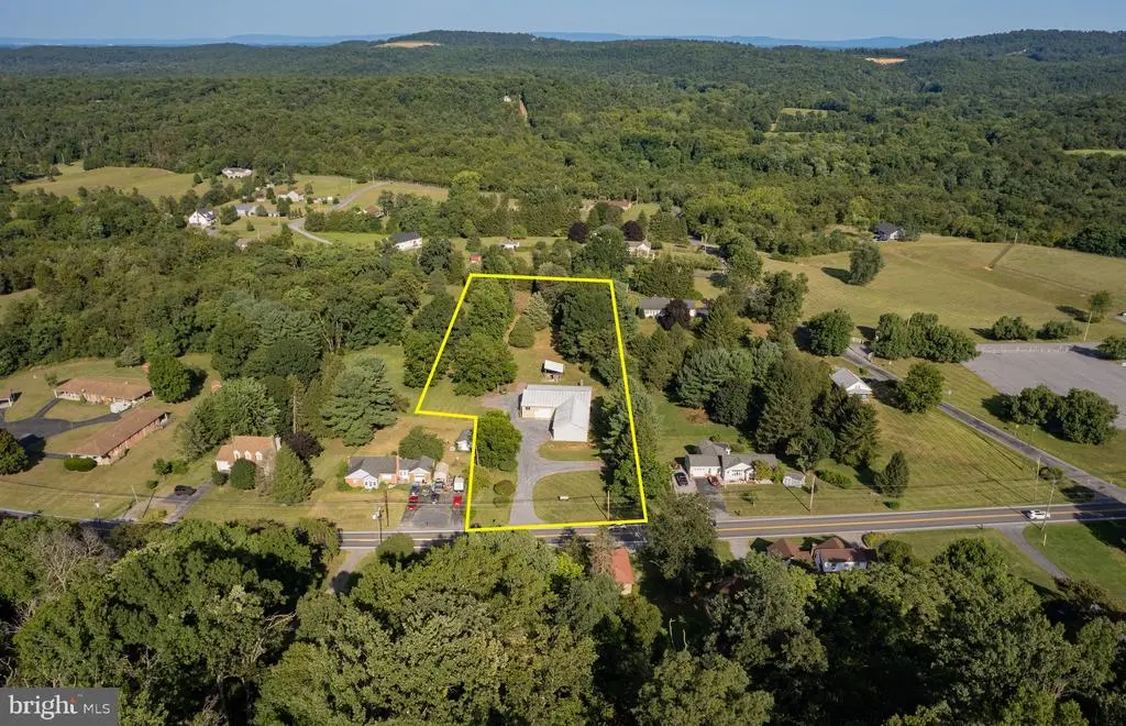 8004 Hedgesville Rd, Hedgesville