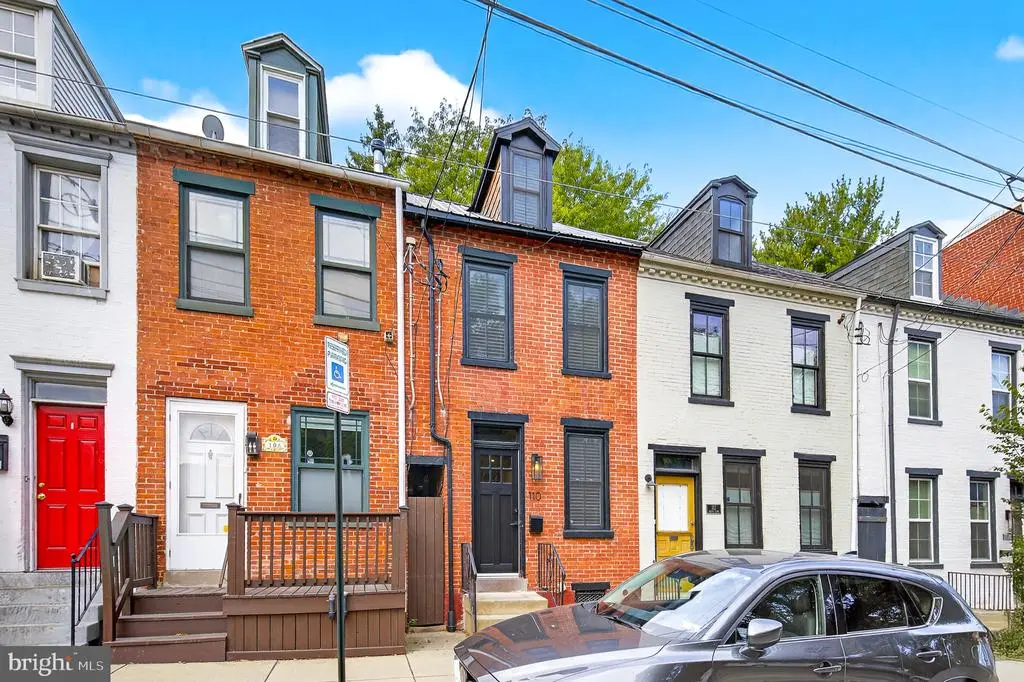 110 N Plum St, LANCASTER