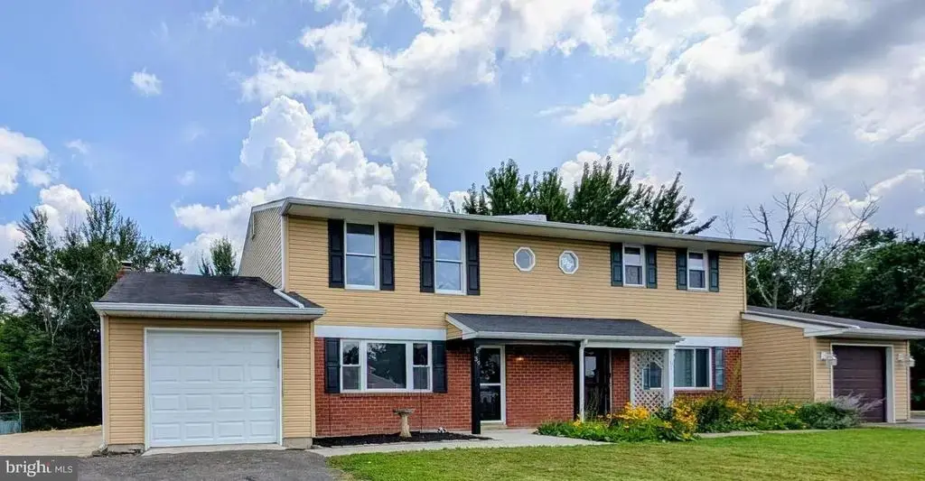 39 Essex Ct, QUAKERTOWN