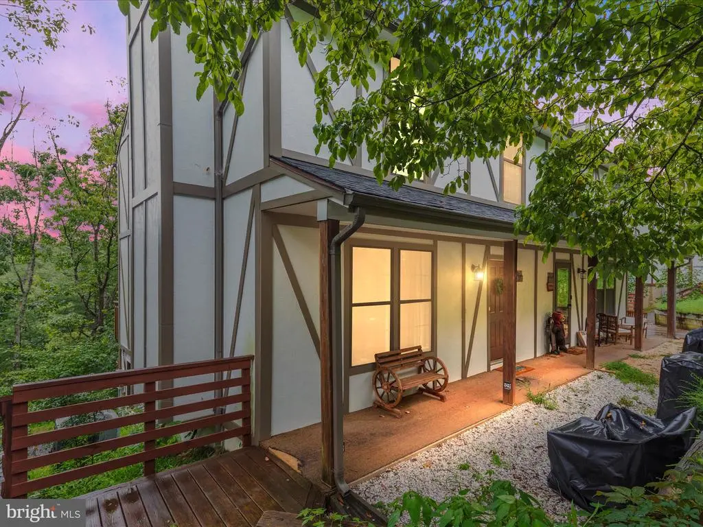 475-a King St #13a, BASYE