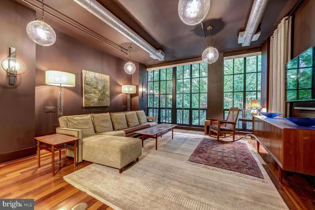 1615 N Queen St #m303, ARLINGTON