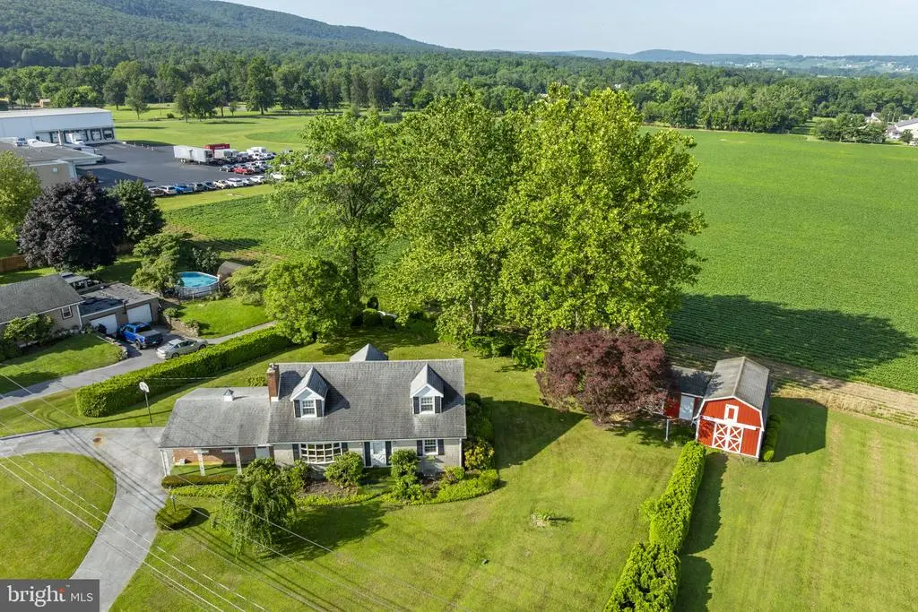 279 S Sheridan Rd, Newmanstown