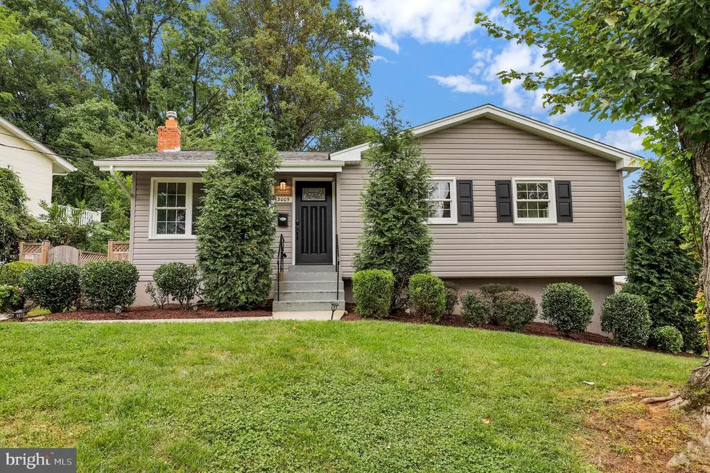 13005 Saint Charles Pl, Rockville