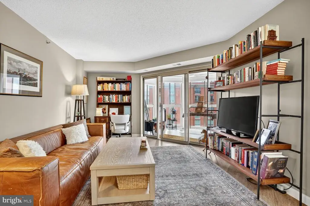 2121 Jamieson Ave #1208, Alexandria