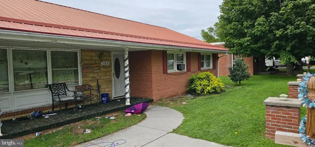 187 Water St, PETERSTOWN