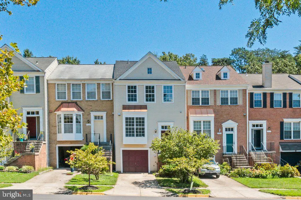 7319 Sunrise Ct, Greenbelt