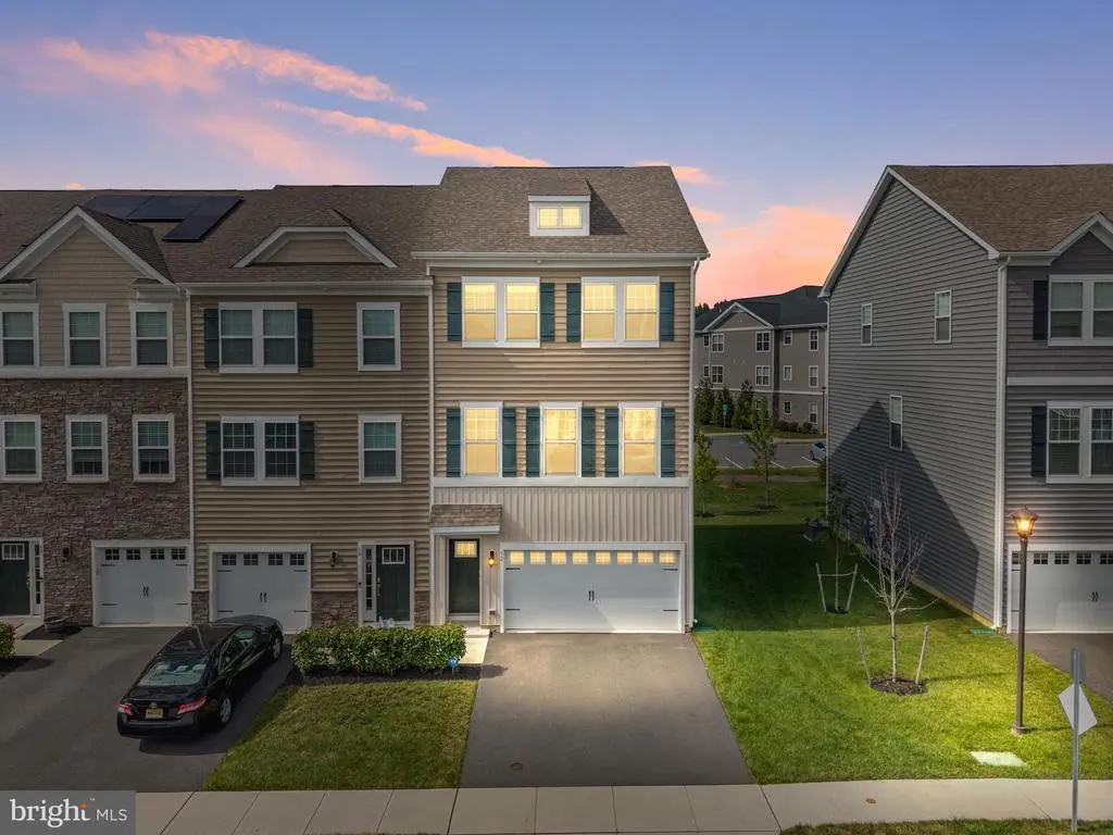 52 Rome Way, MOUNT LAUREL