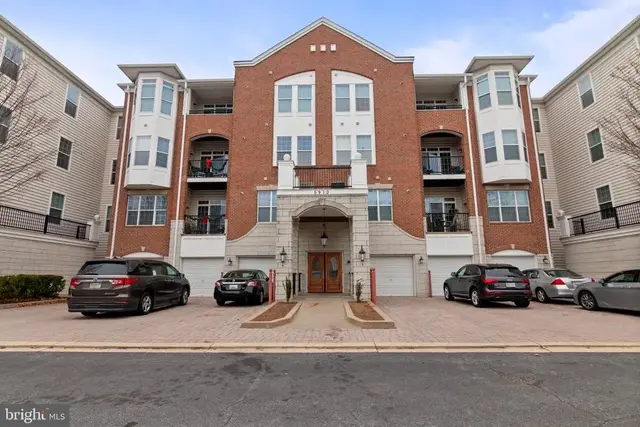 5910 Great Star Dr #307, Clarksville