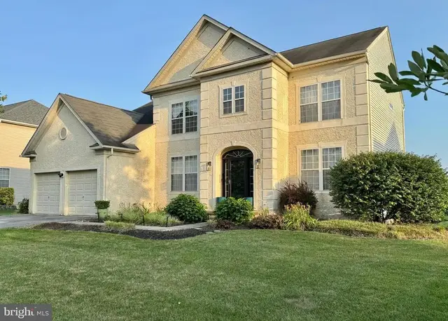 20 Palmer Dr, Middletown