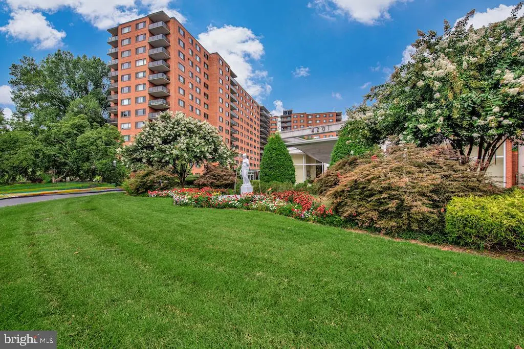 4201 Cathedral Ave Nw #902w, Washington