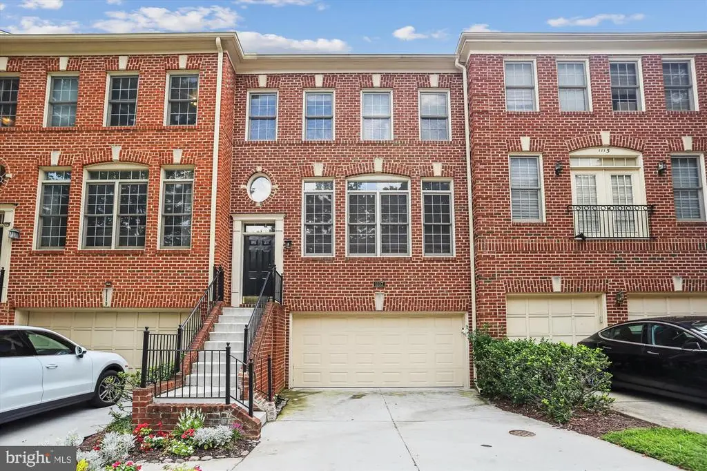 1117 Regal Oak Dr, Rockville