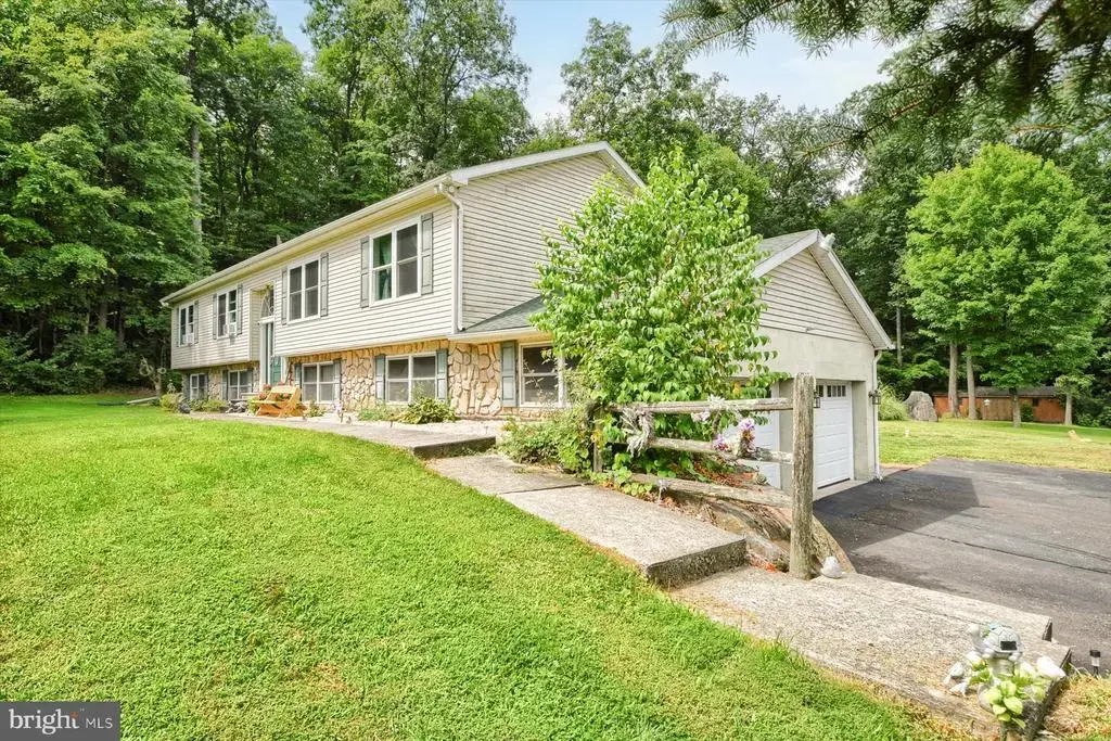 1021 Anna Ln, SELLERSVILLE