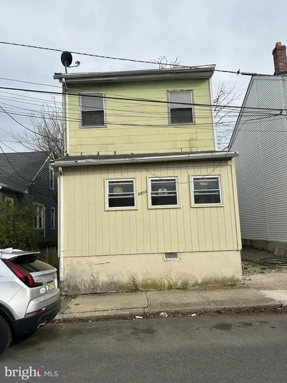 1012 N Willow St, TRENTON