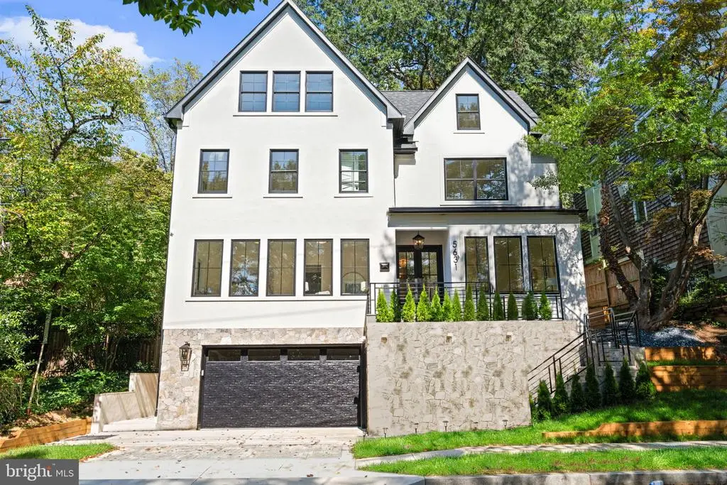 5631 Macarthur Blvd Nw, WASHINGTON