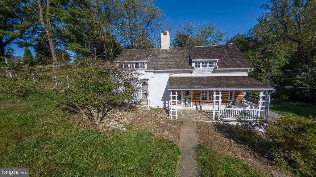 875 Old State Rd, BERWYN