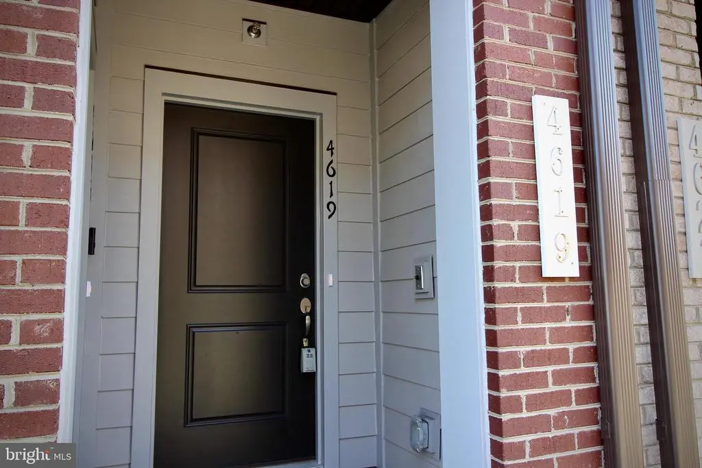 4619 Olivine Dr, CHANTILLY