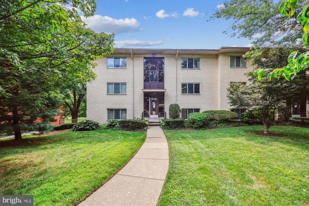 10436 Rockville Pike #202, ROCKVILLE