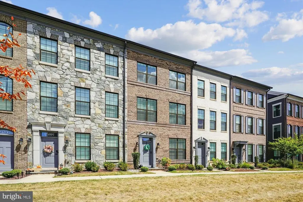 12553 Todd Ln, FAIRFAX