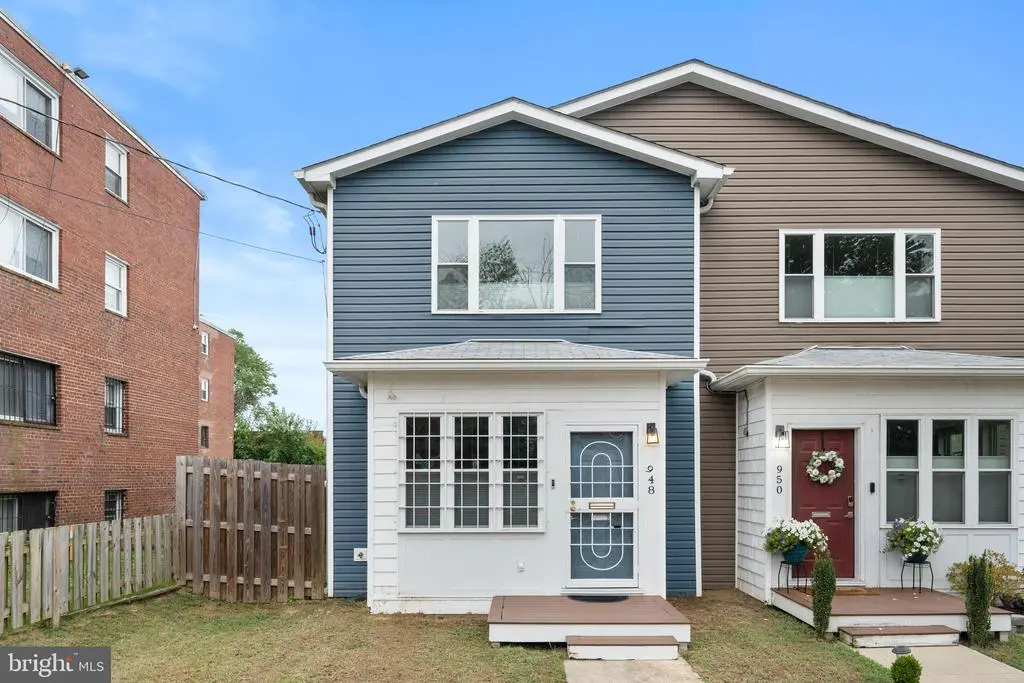 948 Division Ave Ne, WASHINGTON