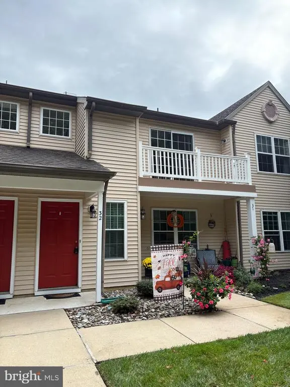 32 Crestmont Dr, MANTUA