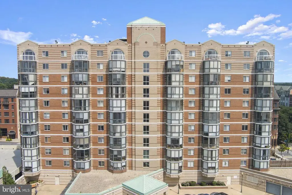 24 Courthouse Sq #24-311, Rockville