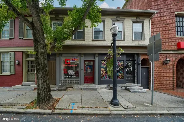 106-108 E King St, Lancaster