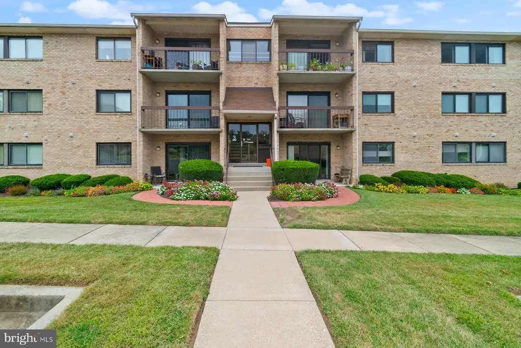 3 Summit Hill Ct #t-2, Catonsville