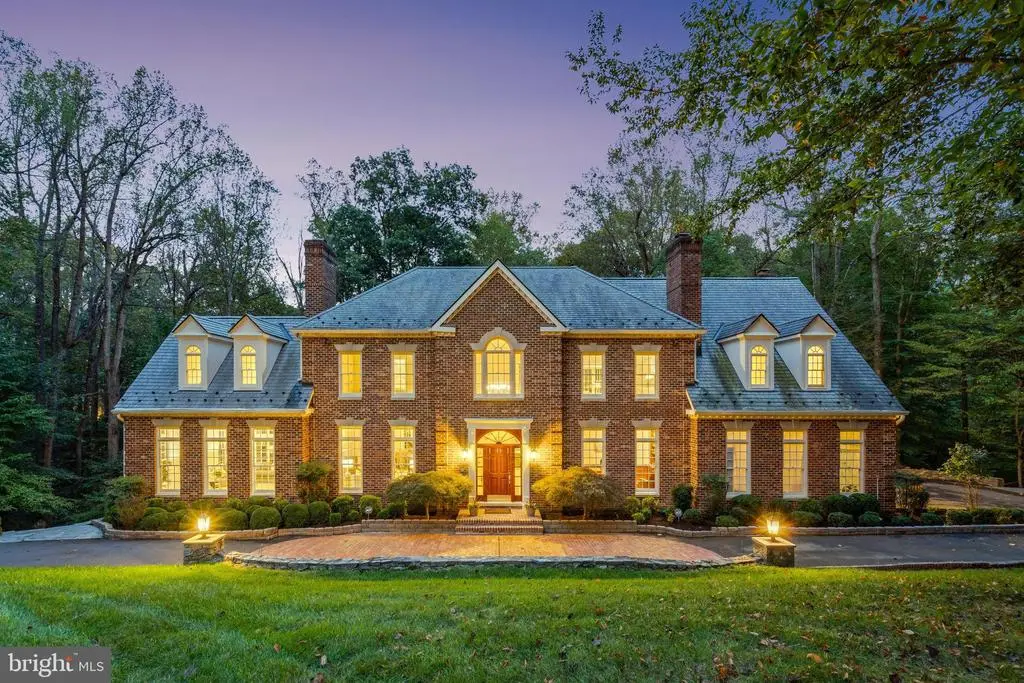 10112 High Hill Ct, GREAT FALLS