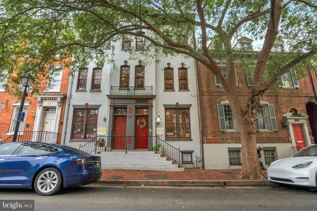 117 S Saint Asaph St, ALEXANDRIA