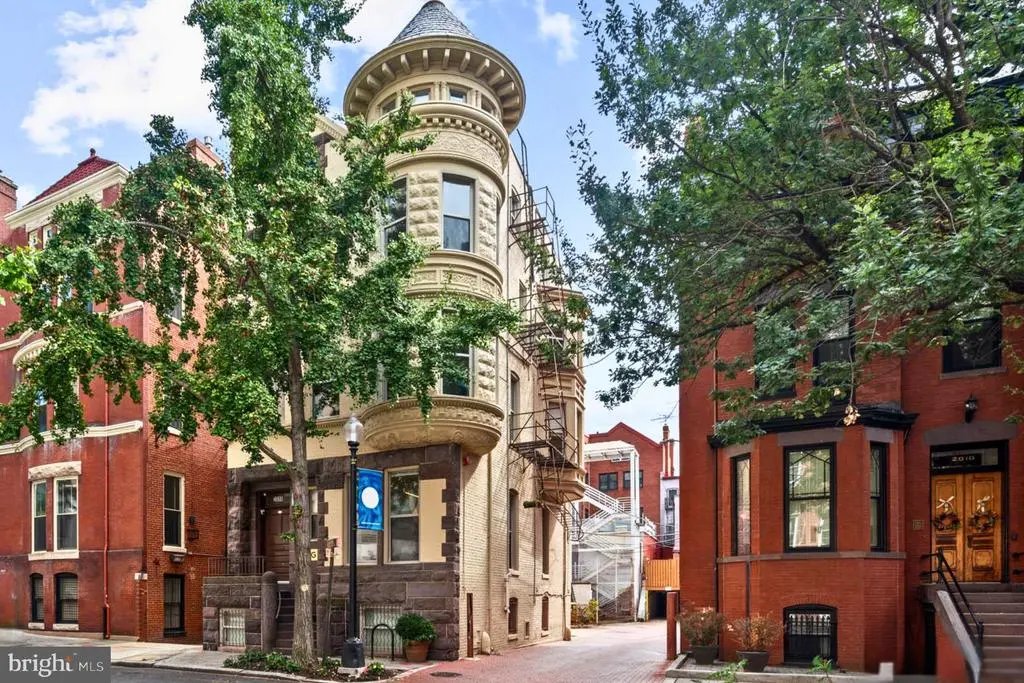 2008 Hillyer Pl Nw, WASHINGTON