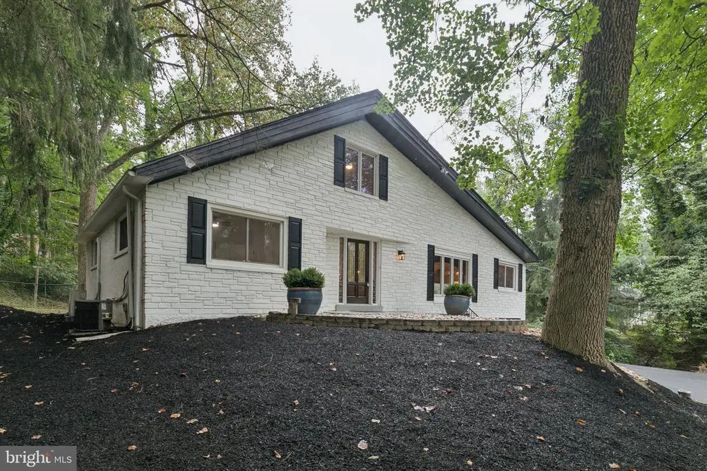 107 Bryn Mawr Ave, NEWTOWN SQUARE