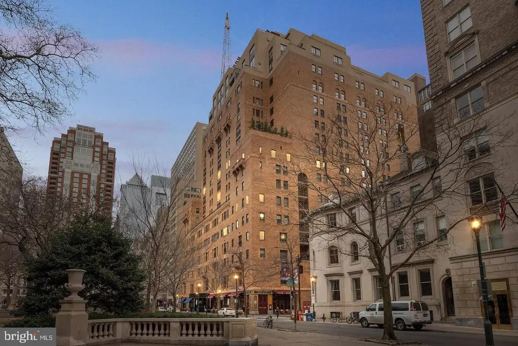 219-29 S 18th St #705a, PHILADELPHIA